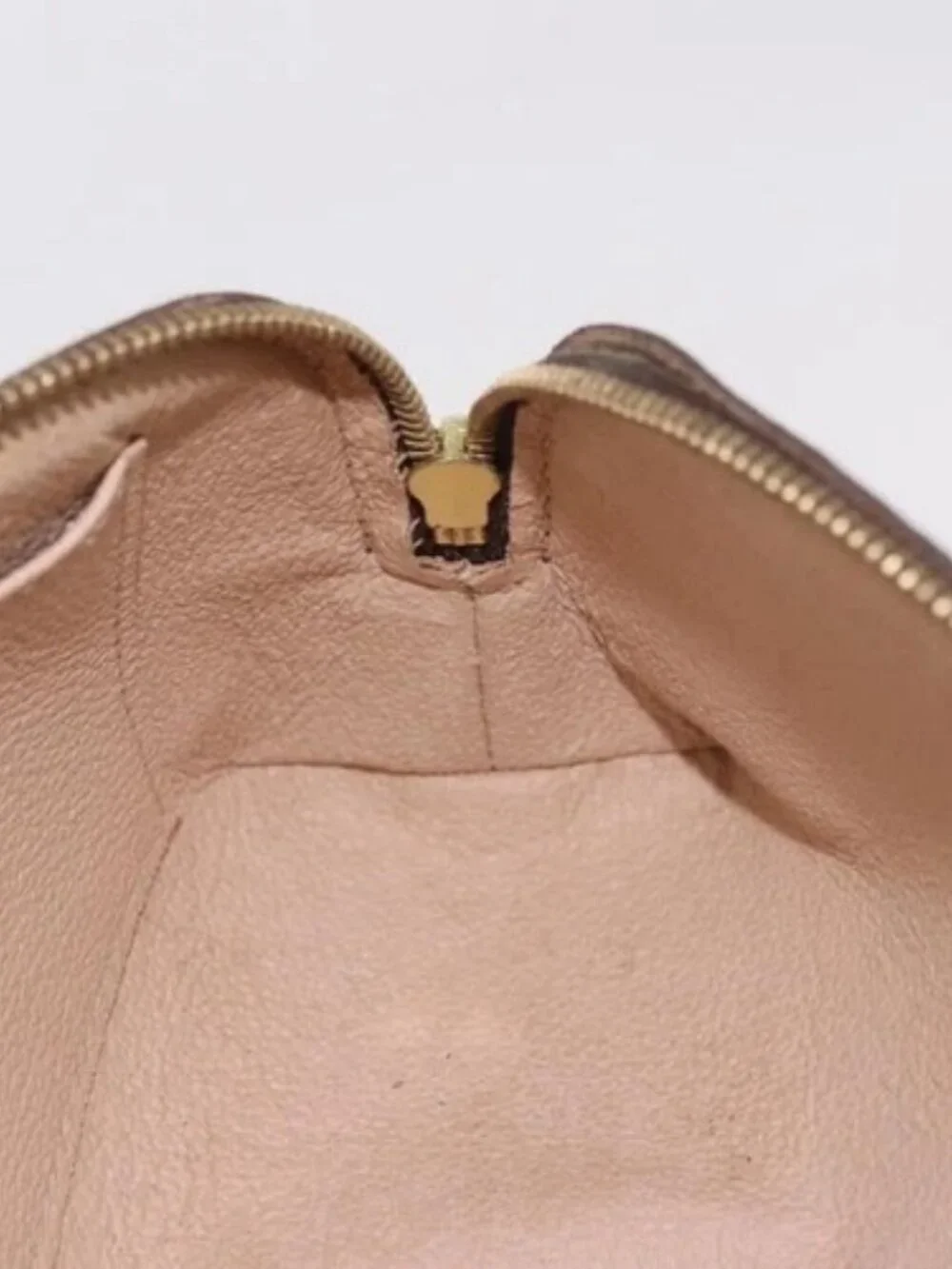 LOUIS VUITTON Monogram Pochette Cosmetic PM Pouch M43998 LV Auth 183346